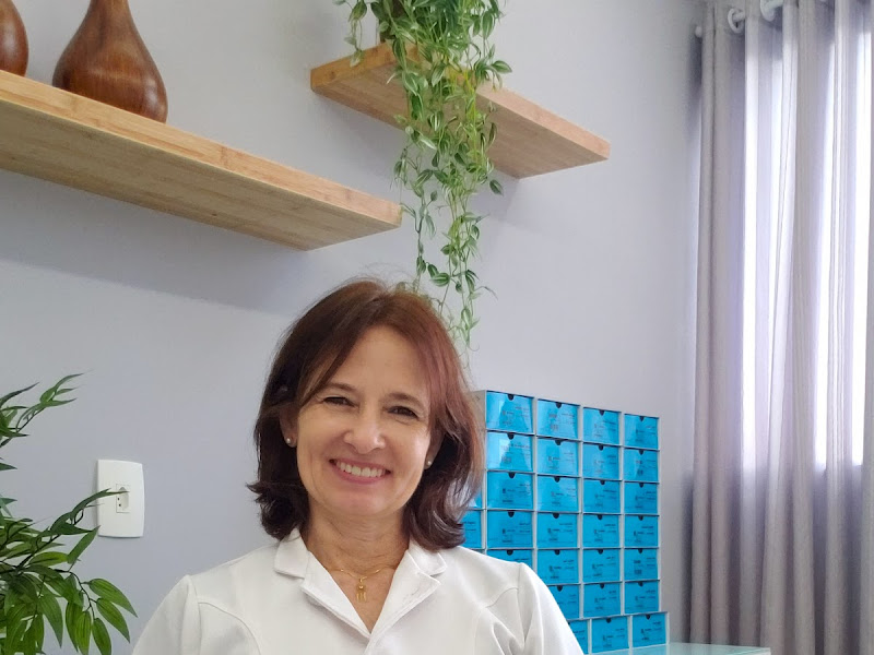 Foto 4 de Cirurgiã Dentista: Eulina Osório da Silva