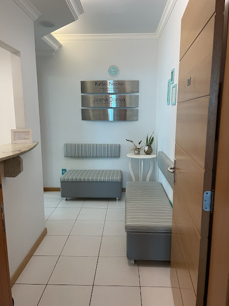 Foto 3 de Cirurgiã-Dentista - Joana Dariva