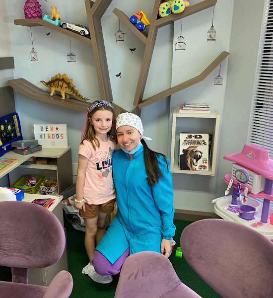 Foto 3 de Cirurgiã Dentista - Júlia Mesacasa