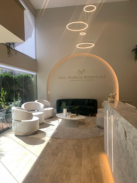 Foto 2 de Cirurgiã- Dentista Júlia Sebben Reis