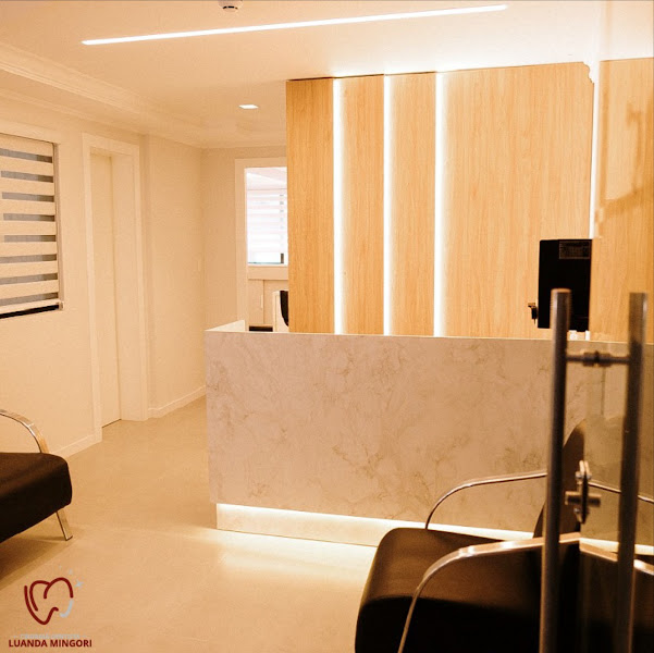 Foto 3 de Cirurgiã-Dentista - Luanda Mingori