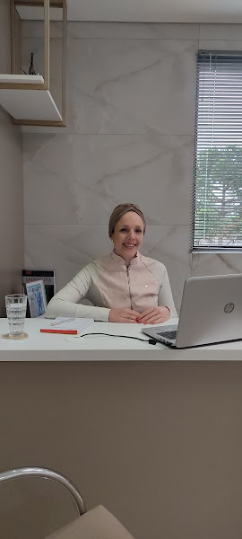 Foto 3 de Cirurgiã Dentista Luísa Hochscheidt