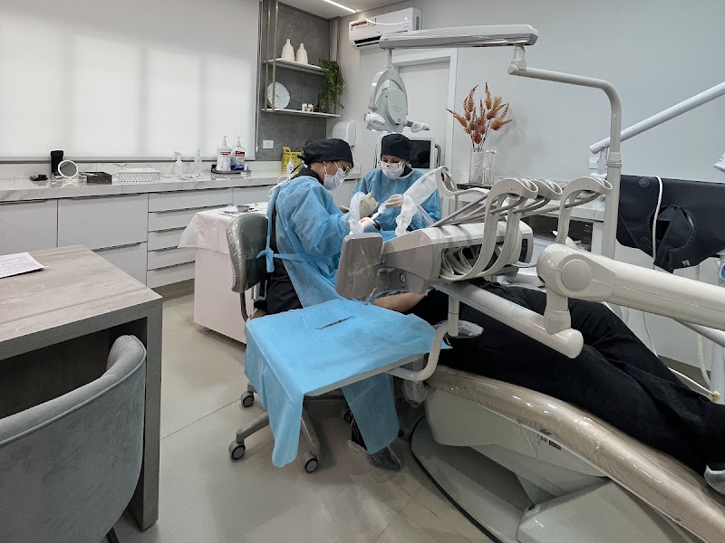 Foto 3 de Cirurgiã Dentista Toshike Kawakami