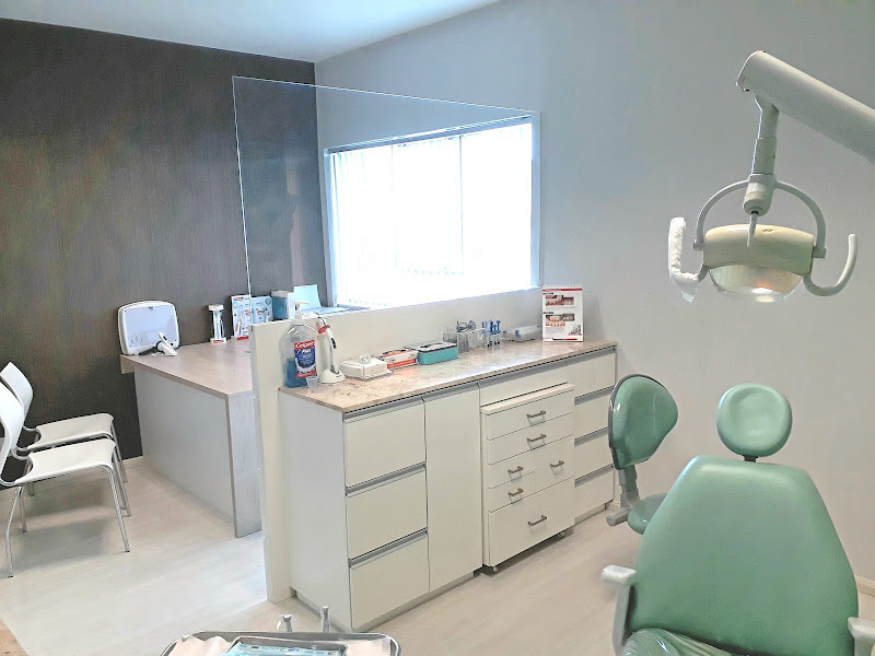 Foto 3 de Cirurgião- Dentista André Lorandi