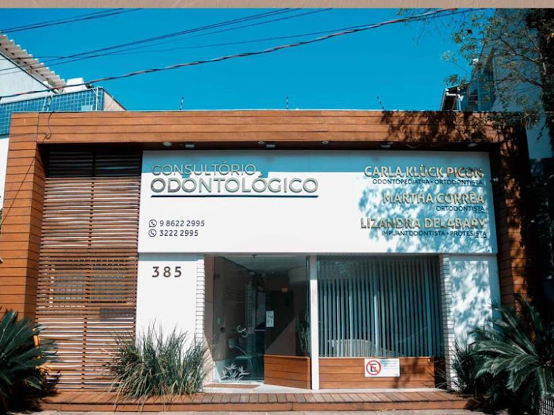 Foto 2 de Cirurgião Dentista-Carla R.Batista Estulla