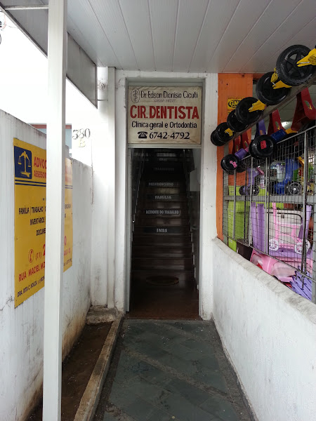 Foto 3 de Cirurgião Dentista - Dr. Edson Dionísio Cicuti