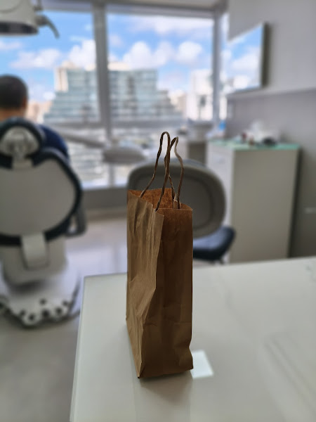 Foto 2 de Cirurgião-dentista Dr. Erick Coelho