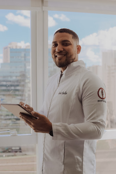 Foto 3 de Cirurgião-dentista Dr. Erick Coelho