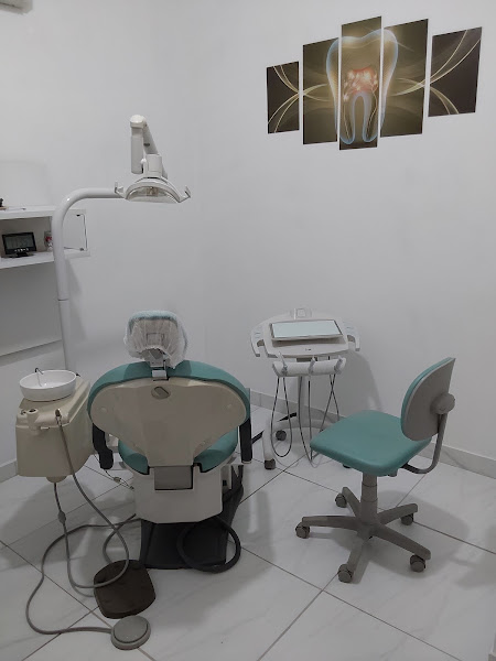 Foto 2 de Cirurgião Dentista Dr. Walei Cunha Rocha
