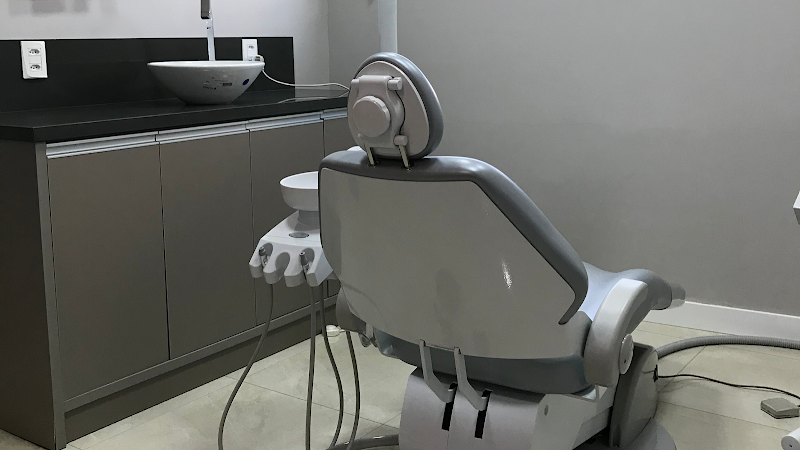 Foto 3 de Cirurgião Dentista Orestes Feliciano G. Pereira