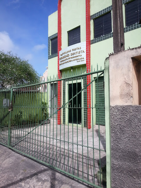 Foto 3 de Cirurgião Dentista Prof William Freitas