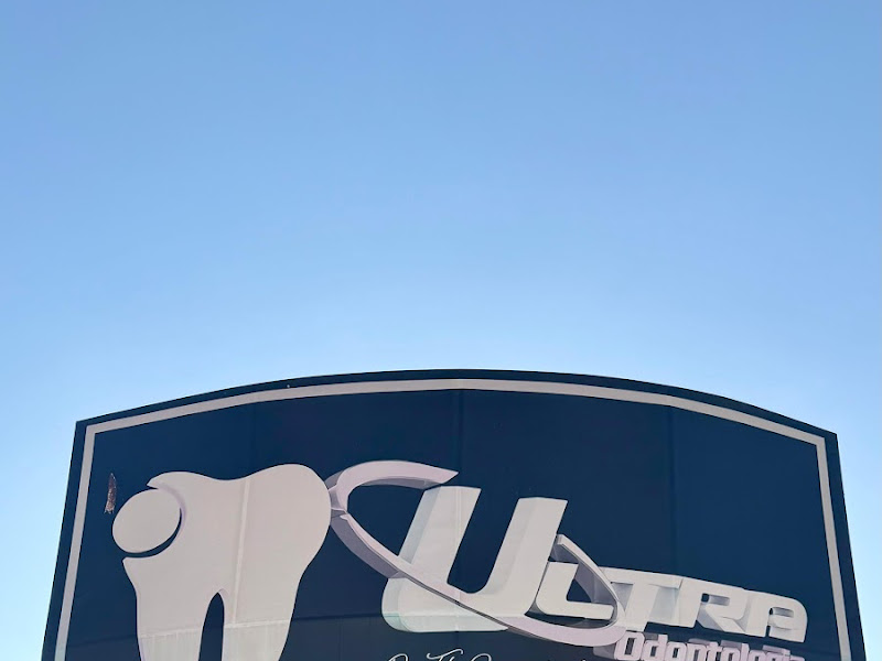 Foto 2 de Clareamento Dental