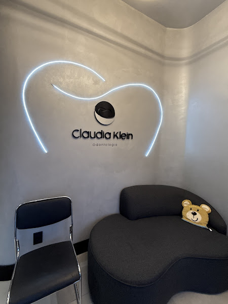 Foto 2 de Claudia Klein Odontologia- Dentista em Passo Fundo