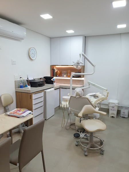 Foto 2 de Claudia Scigliano Valerio - ORTODONTISTA