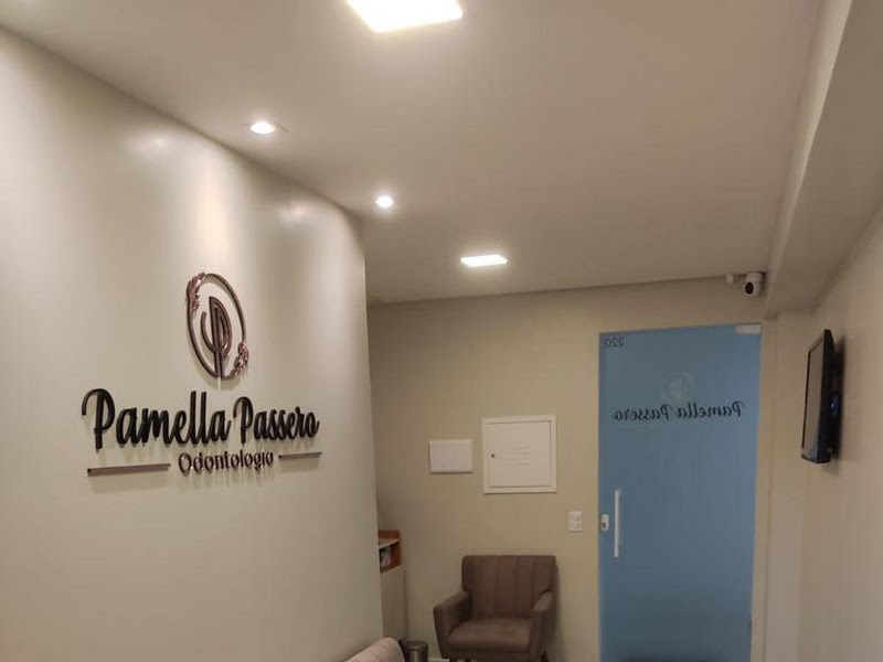 Foto 2 de Claudia Tavares - Odontologia