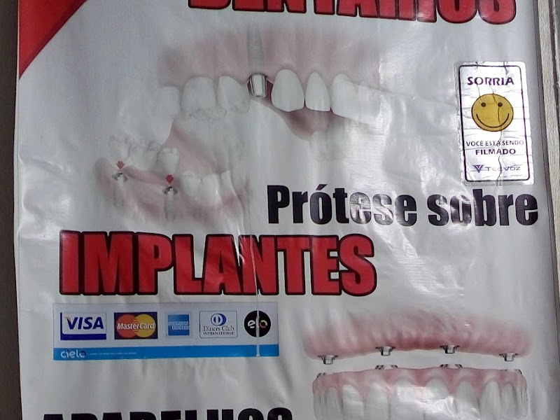 Foto 3 de CLAYTON & RAMOS - Cirurgiões Dentistas Associados