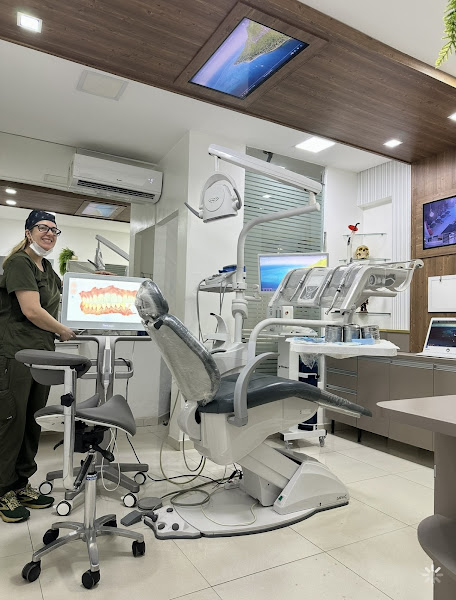 Foto 2 de Clerdent - Lentes de Contato Dental | Cirurgia de Implantes Dentários em Petrolina