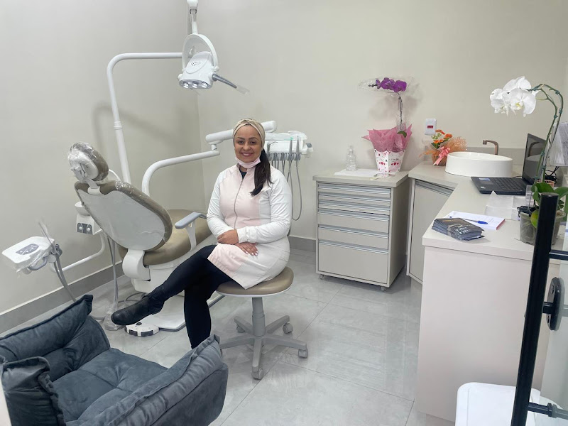 Foto 2 de Clinic Smile Odontológia Especializada