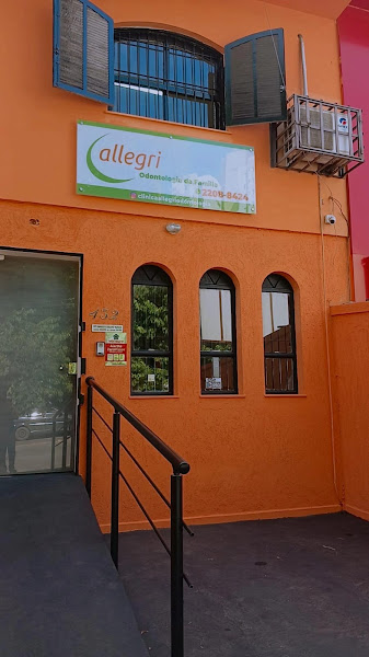 Foto 3 de Clínica Allegri Odontologia da Família. R.T. Danilo Coelho Nunes