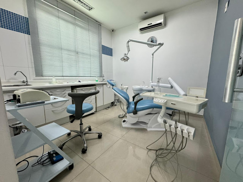 Foto 2 de Clínica ALTA Odontologia Avançada - Dr. Alexandre Tavares