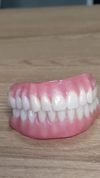 Foto 3 de Clínica Alves Odontologia | Dra. Camila Rosa | Dentista em Osasco | Implante Dentário