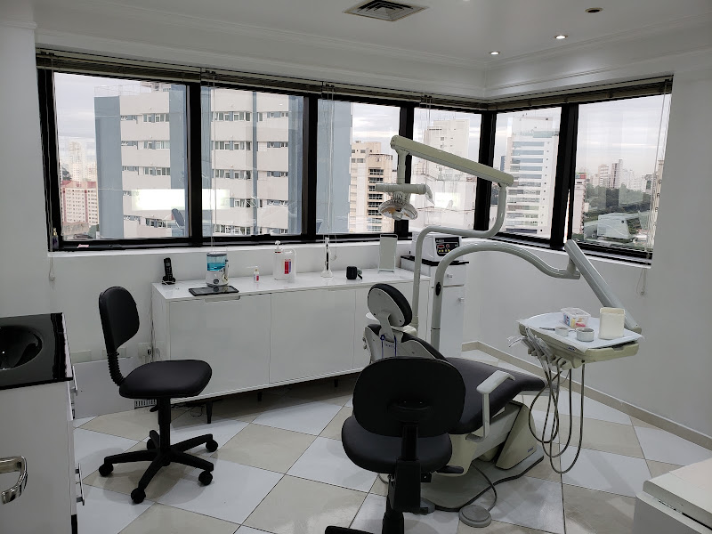 Foto 2 de Clínica Amorim | Dr. Marcio Amorim | Implantes, Próteses e Reabilitação Oral | Dentista na Aclimação-SP