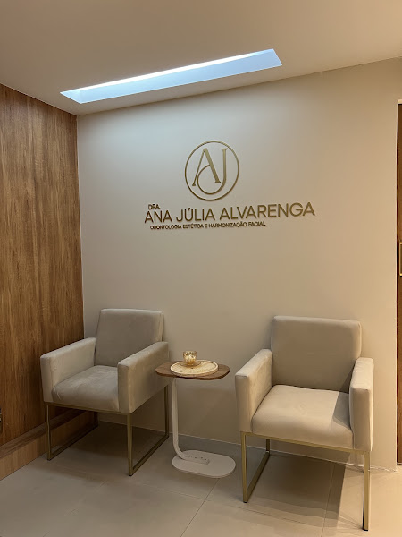Foto 2 de Clínica Ana Júlia Alvarenga | LENTES EM RESINA