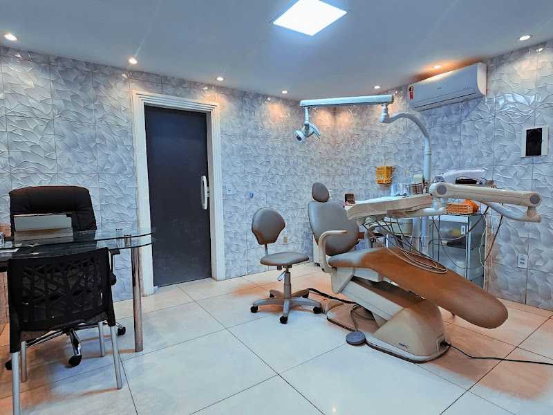 Foto 7 de Clínica Benjamim (Vila Peri) Dentistas Especializados