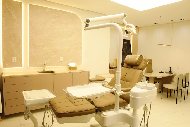 Foto 2 de Clínica Boutique Dra. Fabiana Dantas | Implantes Dentários em Teresina | Lentes de Contato Dental | Harmonização Facial