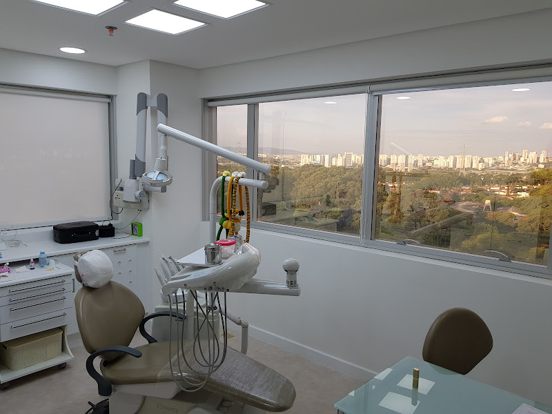 Foto 3 de Clínica Camillo Odontologia | Dentista em Osasco | Implante, Ortodontia e Odontopediatria