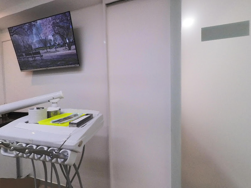 Foto 5 de Clínica Castañeda | Próteses, Implantes e Facetas em Resina | Ortodontia e Dentista Canasvieiras