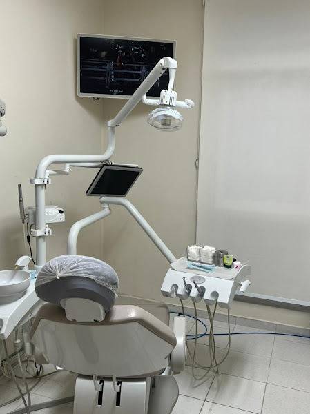 Foto 3 de Clínica Comissoli – Implantes - Invisalign e Estética Dental