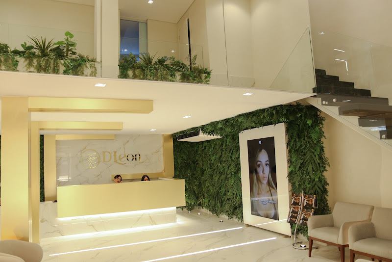 Foto 2 de Clínica D’Leon by Lucas Firmino | Lentes de pocelana e Implantes