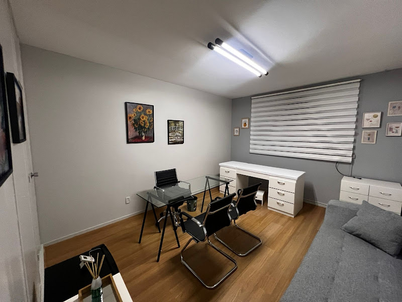 Foto 9 de Clínica D’Leon by Lucas Firmino | Lentes de pocelana e Implantes