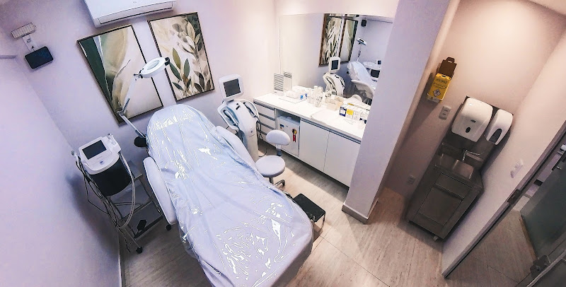 Foto 3 de Clínica de Estética Botoclinic - Galeria Quinze 09
