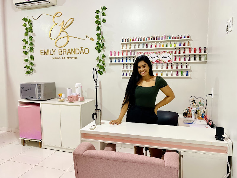 Foto 2 de Clínica de Estética e Manicure em Paritins - Emily brandão