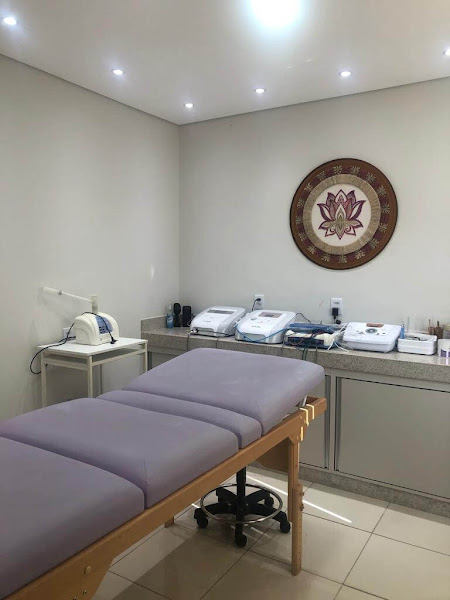 Foto 2 de Clínica de Estética em Neves | Jaqueline Batista