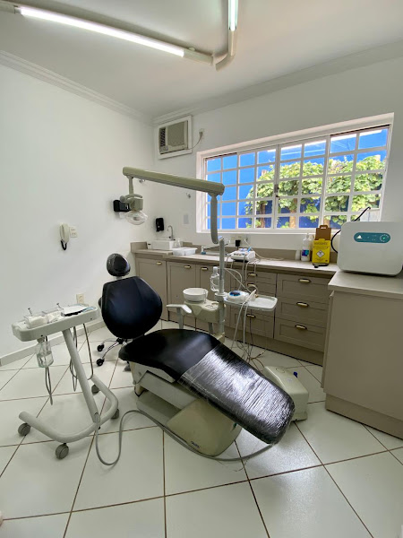 Foto 3 de Clinica de Odontologia Dr Jose Fernando Paschoal Guimarães Dra Patrícia Moreira da Silva Guimarães