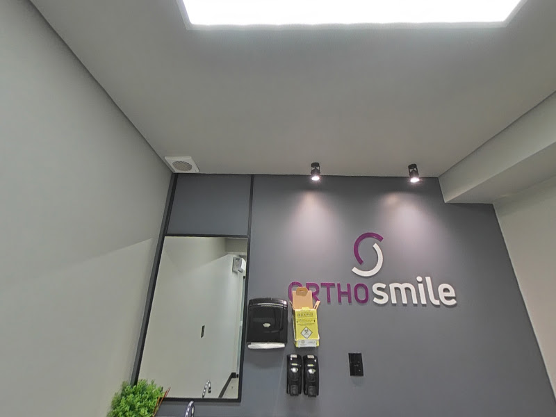 Foto 3 de Clínica de Ortodontia e Ortopedia Facial-Disfunção de Atm e Dor Oro Facial