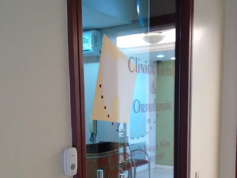 Foto de Clínica de Ortodontia e Ortopedia Maxilar