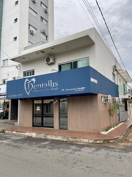 Foto 2 de Clínica Dentallis