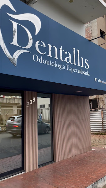 Foto 3 de Clínica Dentallis