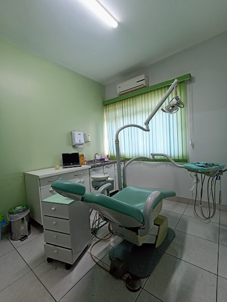 Foto 2 de Clinica Dentária Central