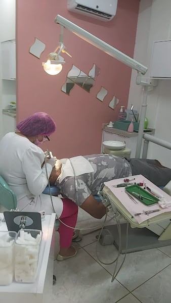 Foto 3 de Clínica dentes e sorrisos