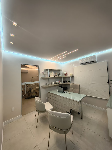 Foto 3 de Clínica Disfunção ATM e Dor Orofacial (DTM) - Dra. Nívea Santos Miranda