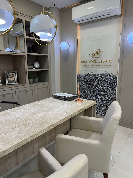 Foto 3 de Clínica Dra. Joze Accordi Disarz - Odontologia Estética e Harmonização Facial em Foz do Iguaçu