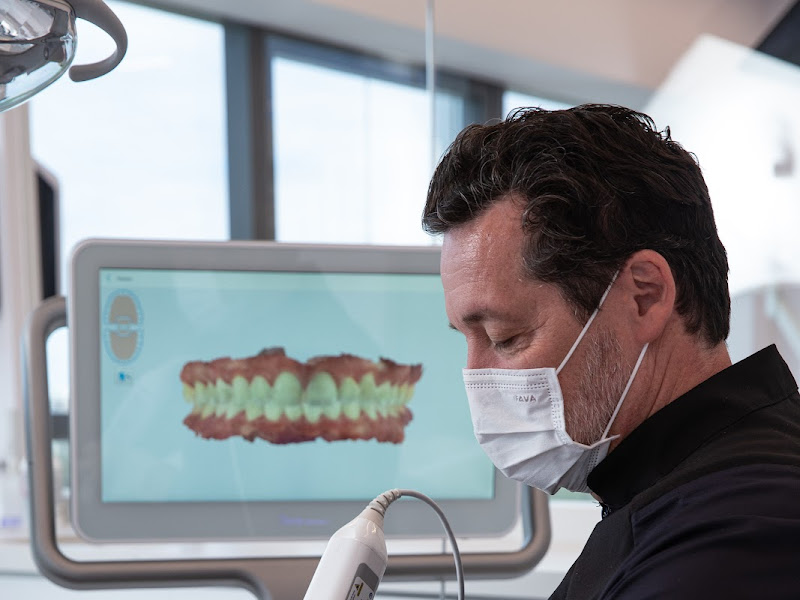 Foto 11 de Clínica Dra. Tamires Stella - Checkup/ Limpeza/ Especialidades