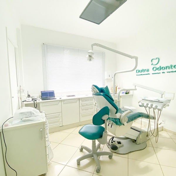 Foto 3 de Clínica Dutra Odonto | Implante Dentário | Lente de contato dental | Santo Agostinho | Volta Redonda - RJ