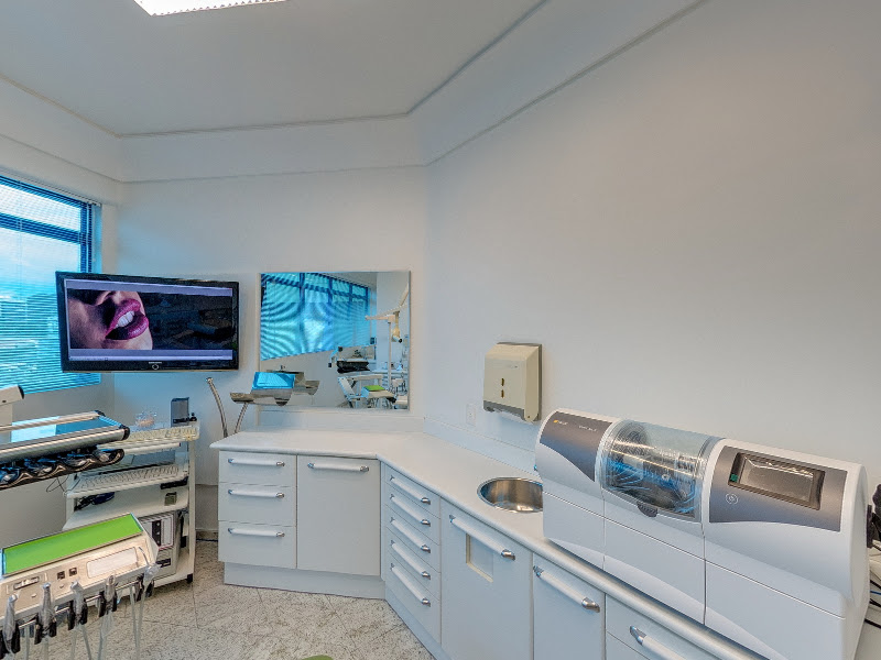 Foto 5 de Clínica e Laboratório Dr. Joel - Dentista Blumenau