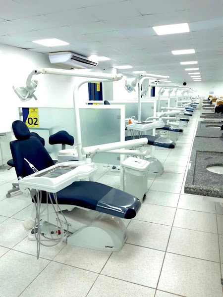 Foto 2 de CLÍNICA ESCOLA DE ODONTOLOGIA UNINASSAU - BOA VIAGEM